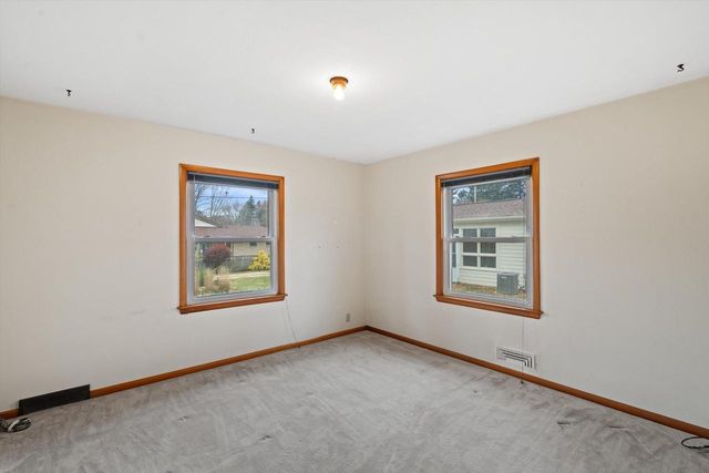 3410 N Elmwood DRIVE, Elmwood Park, WI 53405