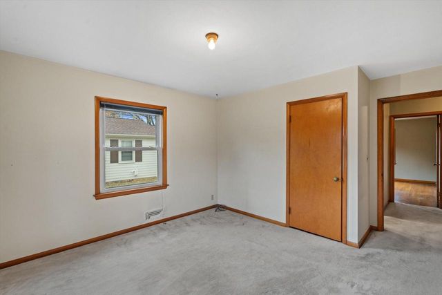 3410 N Elmwood DRIVE, Elmwood Park, WI 53405