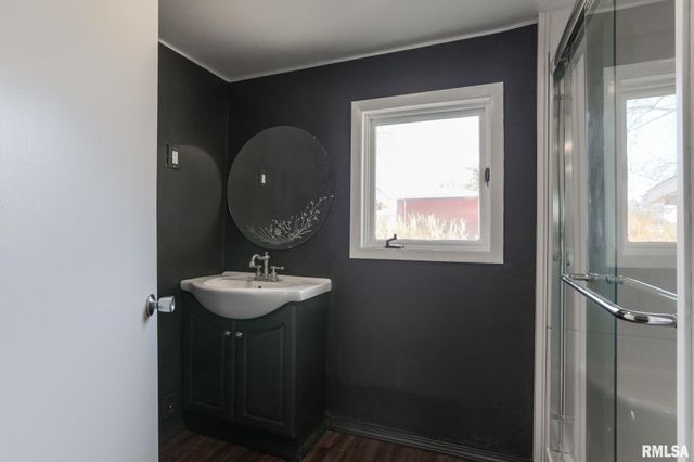 515 E MARIETTA Avenue, Peoria Heights, IL 61616