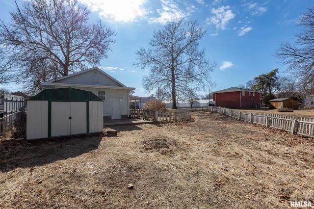 515 E MARIETTA Avenue, Peoria Heights, IL 61616