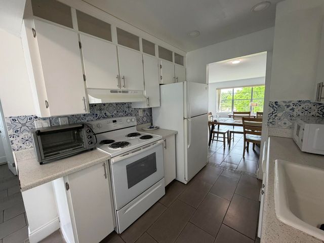 8105 NW 61 Street A306, Tamarac, FL 33321