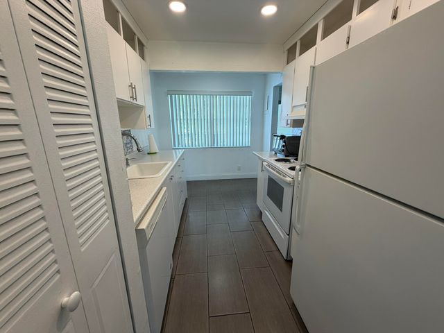 8105 NW 61 Street A306, Tamarac, FL 33321