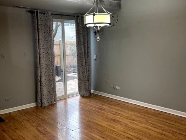 939 Symphony Drive, Aurora, IL 60504