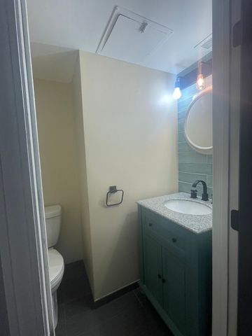 939 Symphony Drive, Aurora, IL 60504