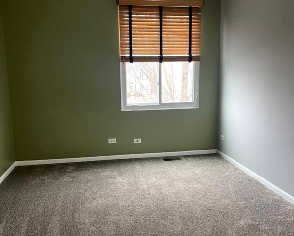 939 Symphony Drive, Aurora, IL 60504