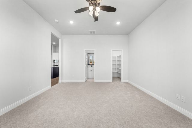 132 Liv Meadow Way, Waxahachie, TX 75165