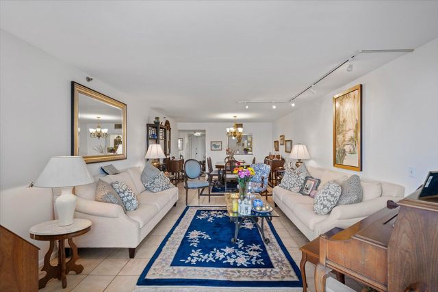 3555 S Ocean Boulevard 113, South Palm Beach, FL 33480