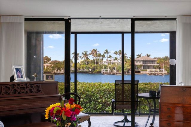 3555 S Ocean Boulevard 113, South Palm Beach, FL 33480