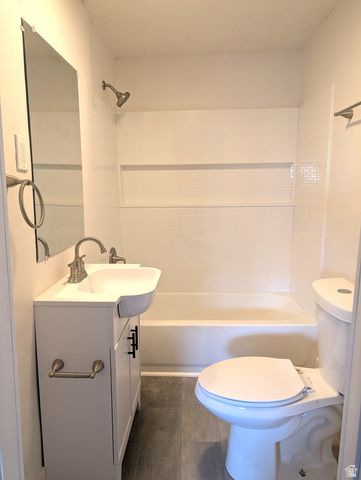 222 W CHERRY ST, Grantsville, UT 84029