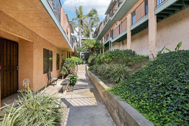 552 Canyon Dr 29, Oceanside, CA 92054