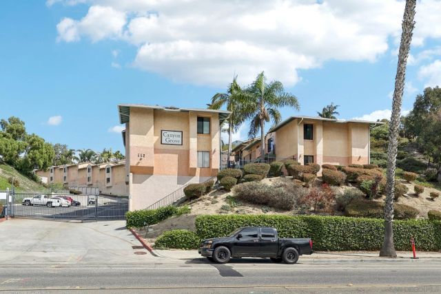 552 Canyon Dr 29, Oceanside, CA 92054