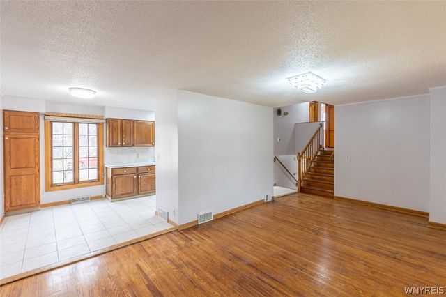 100 Lackawanna Avenue, Cheektowaga, NY 14043