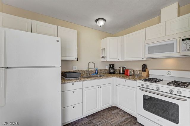 4016 Calle Paula, Las Vegas, NV 89103