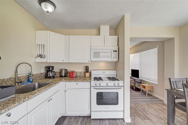 4016 Calle Paula, Las Vegas, NV 89103