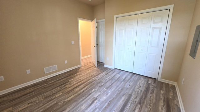 632 W Delavan Drive, Janesville, WI 53548