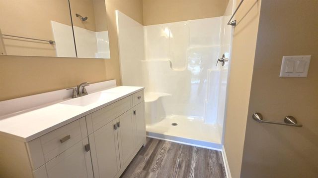 632 W Delavan Drive, Janesville, WI 53548