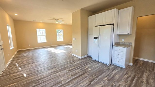 632 W Delavan Drive, Janesville, WI 53548