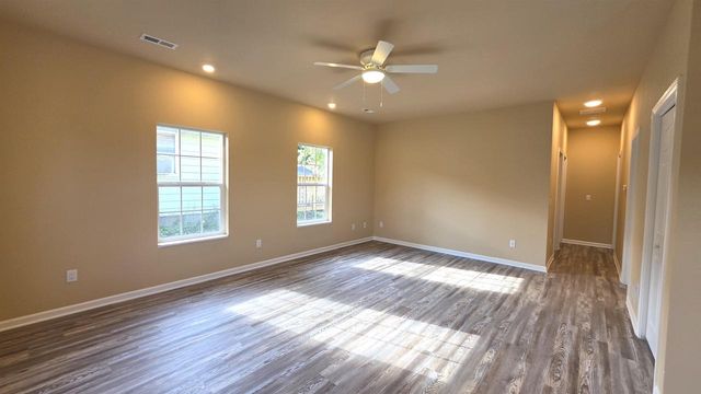 632 W Delavan Drive, Janesville, WI 53548