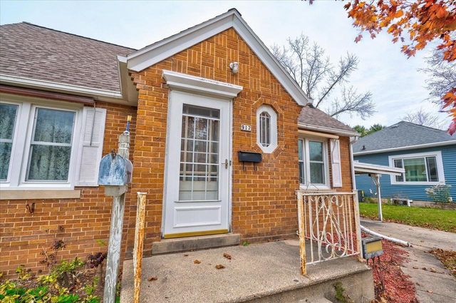 917 E Madison Street, Waterloo, WI 53594