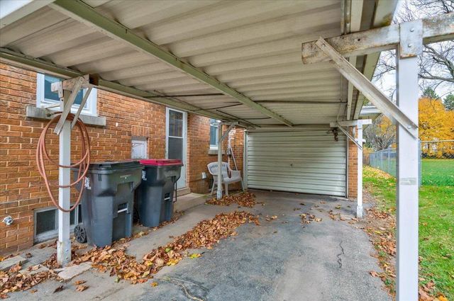 917 E Madison Street, Waterloo, WI 53594