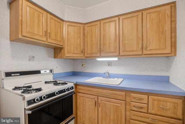 4219 KNORR ST, Philadelphia, PA 19135