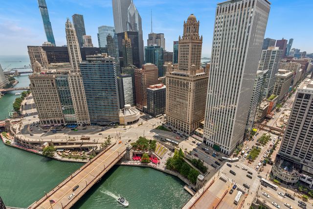 300 N State Street 4333, Chicago, IL 60654