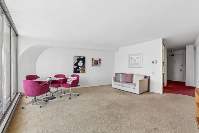 300 N State Street 4333, Chicago, IL 60654