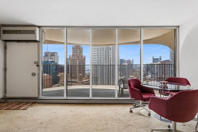 300 N State Street 4333, Chicago, IL 60654