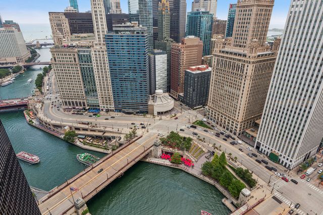 300 N State Street 4333, Chicago, IL 60654