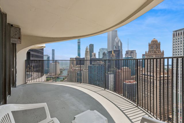 300 N State Street 4333, Chicago, IL 60654