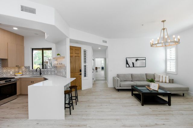 7027 N Scottsdale Road Unit 225, Paradise Valley, AZ 85253