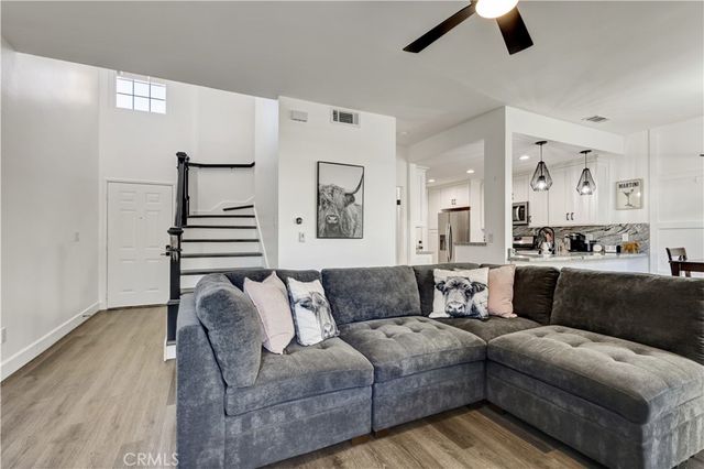 28102 Bobwhite 3, Saugus, CA 91350