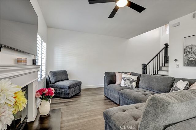 28102 Bobwhite 3, Saugus, CA 91350