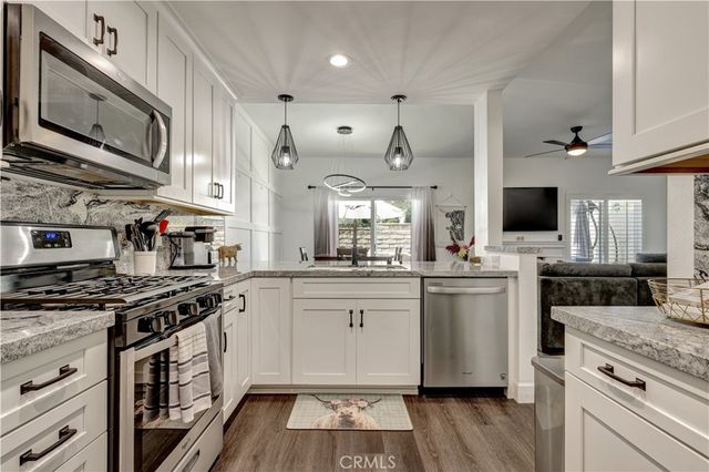 28102 Bobwhite 3, Saugus, CA 91350