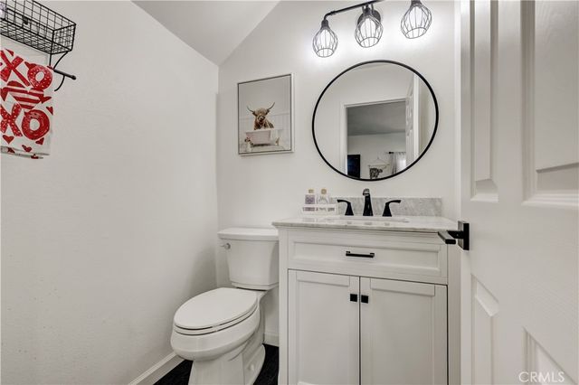 28102 Bobwhite 3, Saugus, CA 91350