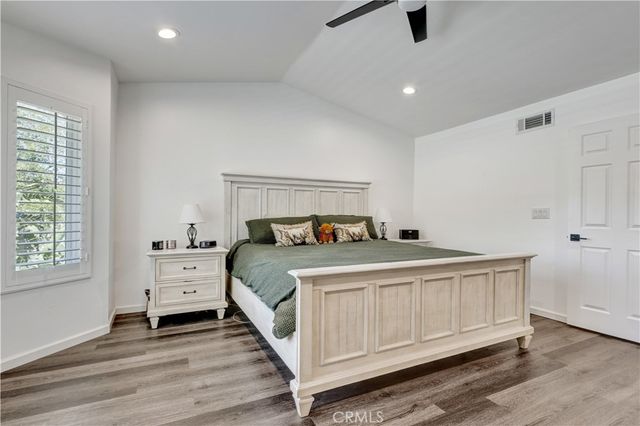 28102 Bobwhite 3, Saugus, CA 91350