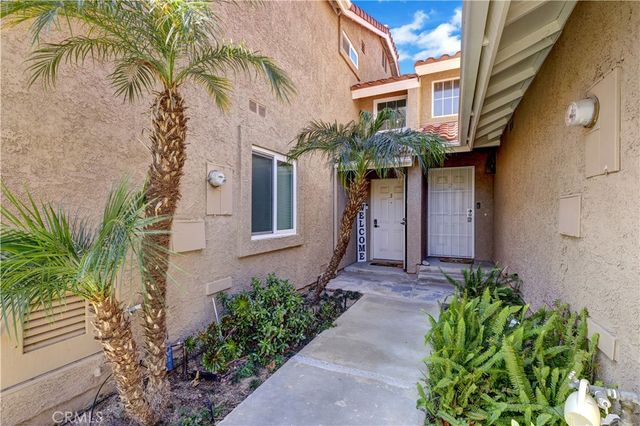 28102 Bobwhite 3, Saugus, CA 91350