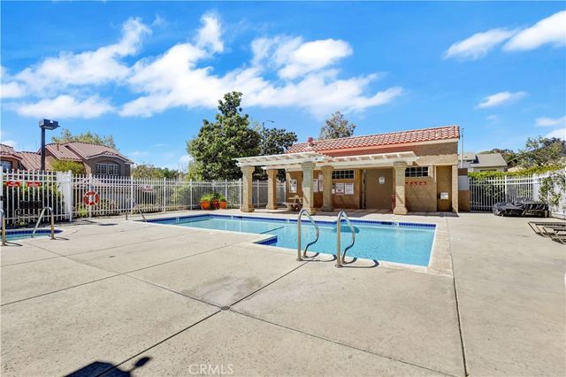 28102 Bobwhite 3, Saugus, CA 91350