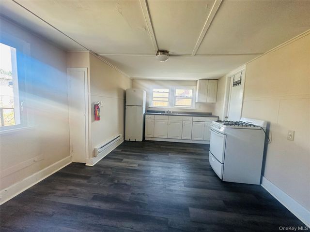 18 Taylor Avenue 3, Poughkeepsie, NY 12601