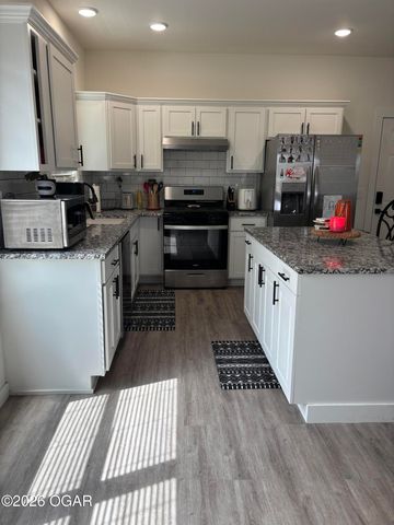 705 S Fulton Street, Carthage, MO 64836