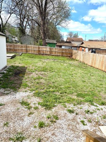 705 S Fulton Street, Carthage, MO 64836