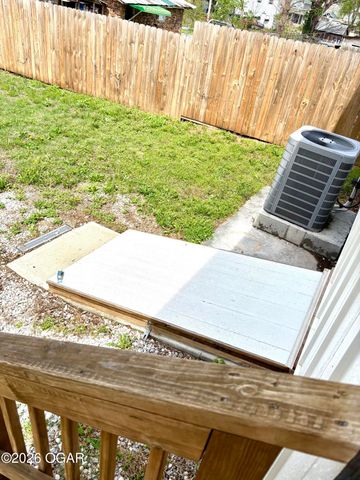 705 S Fulton Street, Carthage, MO 64836