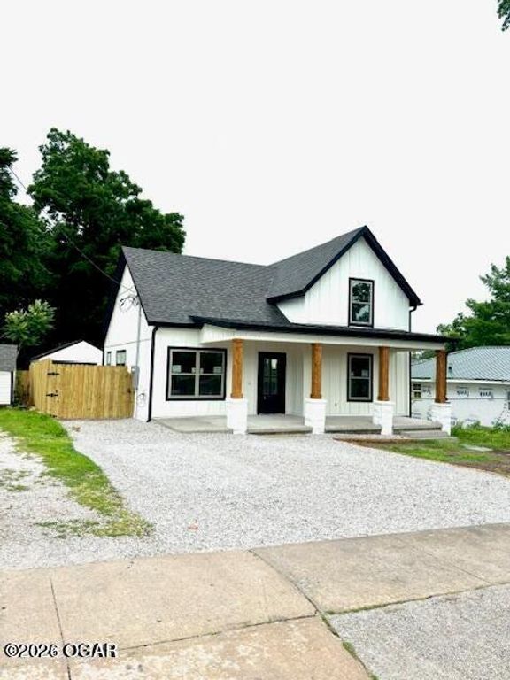 705 S Fulton Street, Carthage, MO 64836