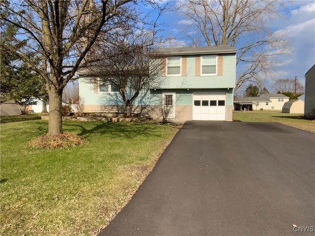 8074 Crockett Drive, Cicero, NY 13039