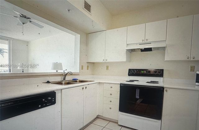 3020 NE 32nd Ave 817, Fort Lauderdale, FL 33308