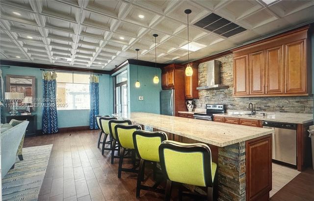 3020 NE 32nd Ave 817, Fort Lauderdale, FL 33308