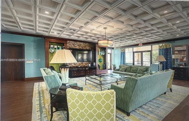 3020 NE 32nd Ave 817, Fort Lauderdale, FL 33308