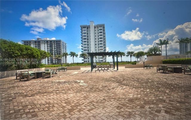 3020 NE 32nd Ave 817, Fort Lauderdale, FL 33308