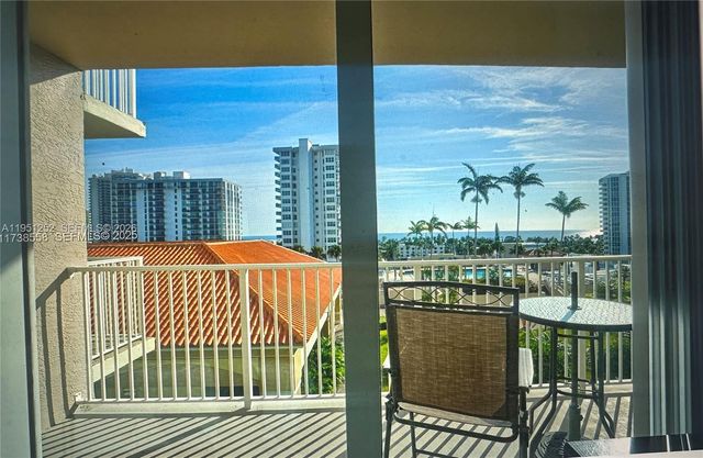 3020 NE 32nd Ave 817, Fort Lauderdale, FL 33308