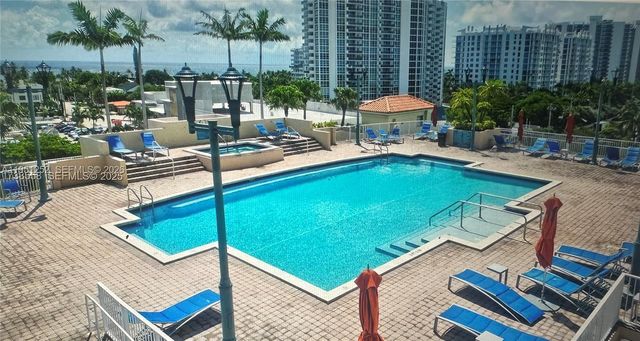 3020 NE 32nd Ave 817, Fort Lauderdale, FL 33308